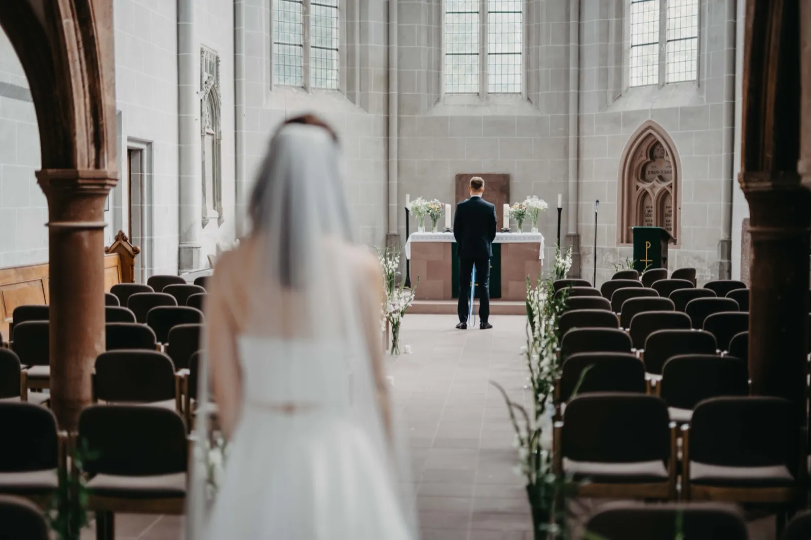 Isa & Nico Hochzeitsfoto Marienkirche, Höxter – Light Hunters